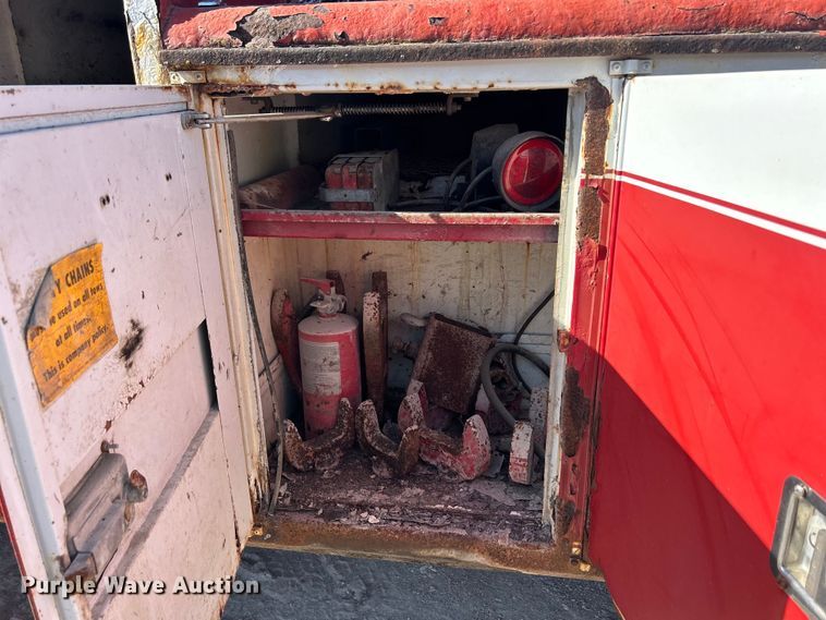 image for item DS0824 1988 Chevrolet Kodiak D6500 tow truck