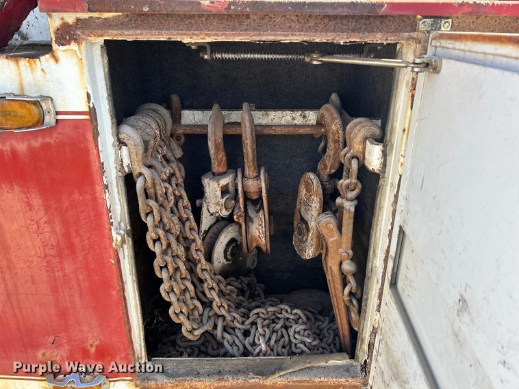 image for item DS0824 1988 Chevrolet Kodiak D6500 tow truck