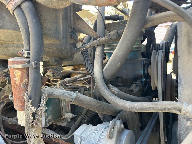 image for item DS0824 1988 Chevrolet Kodiak D6500 tow truck