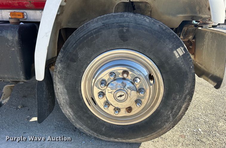 image for item DS0824 1988 Chevrolet Kodiak D6500 tow truck