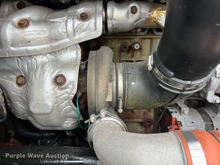 image for item DS2904 2018 Freightliner Cascadia semi truck