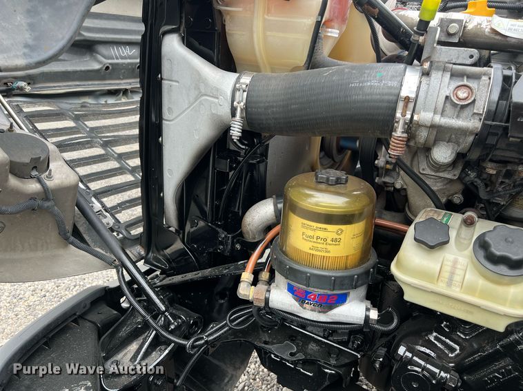 image for item DS2905 2016 Freightliner Cascadia  semi truck