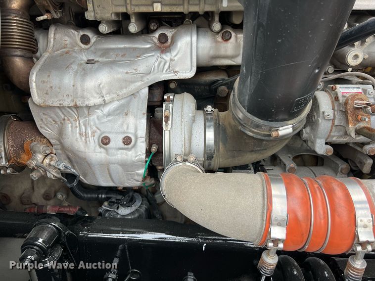 image for item DS2905 2016 Freightliner Cascadia  semi truck