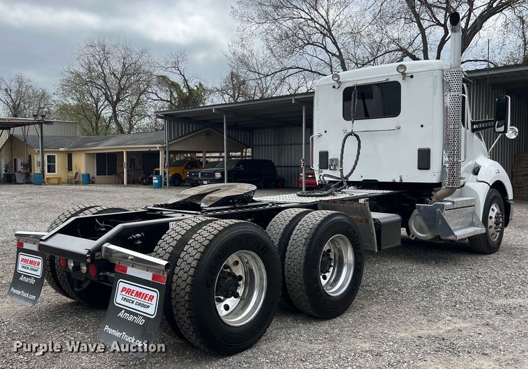 image for item DS2919 2018 Kenworth T680 semi truck
