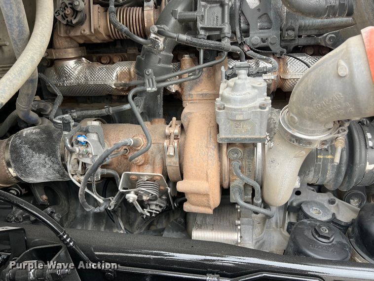 image for item DS2919 2018 Kenworth T680 semi truck