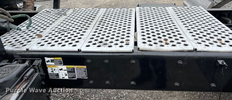 image for item DS2920 2018 Kenworth  T680 semi truck