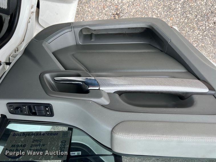 image for item DS2920 2018 Kenworth  T680 semi truck