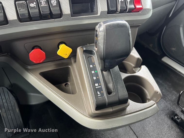 image for item DS2920 2018 Kenworth  T680 semi truck