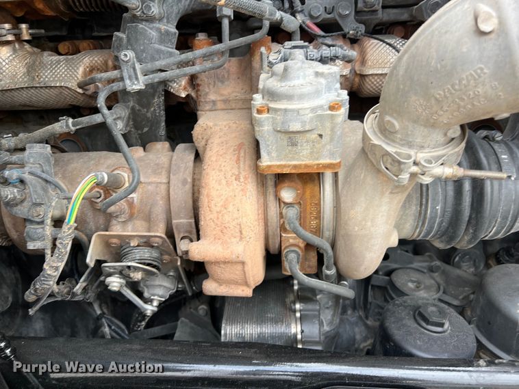 image for item DS2920 2018 Kenworth  T680 semi truck