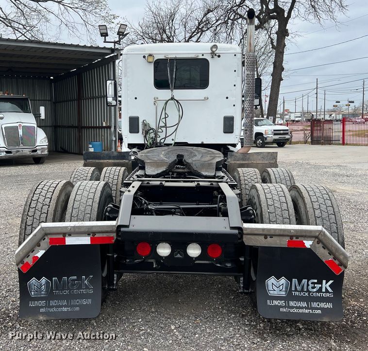 image for item DS2921 2018 Kenworth T680 semi truck