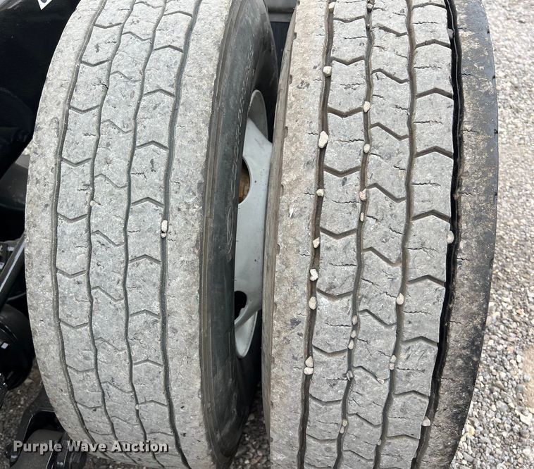 image for item DS2921 2018 Kenworth T680 semi truck