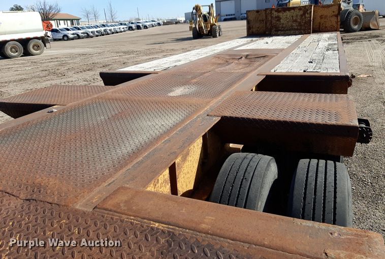 image for item DV9838 2002 Neville  drop deck equipment trailer