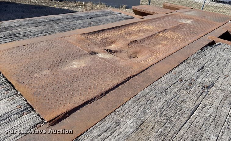 image for item DV9838 2002 Neville  drop deck equipment trailer