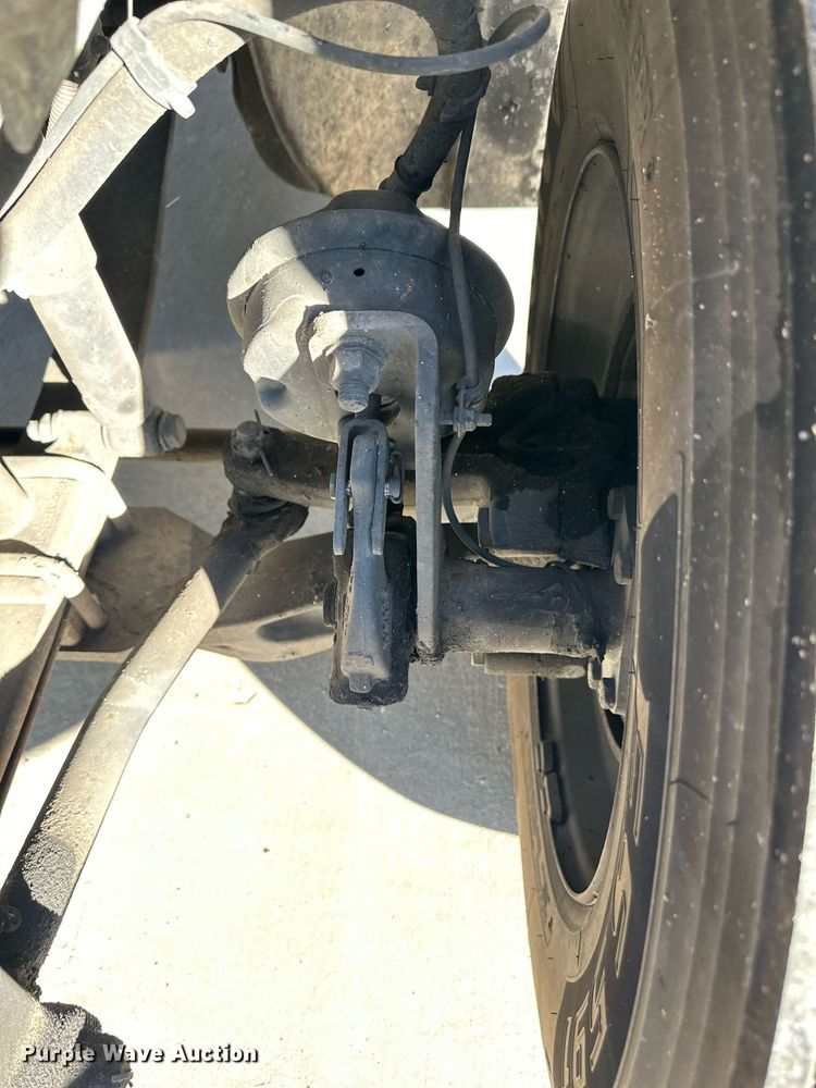 image for item DW2948 2017 Freightliner Business Class M2 box truck