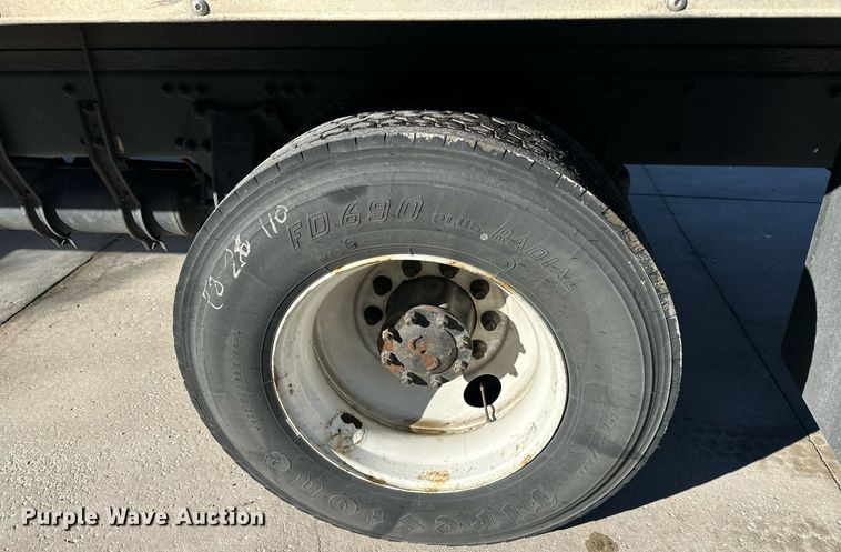 image for item DW2948 2017 Freightliner Business Class M2 box truck