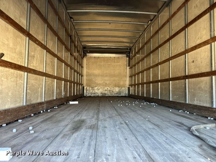 image for item DW2949 2006 International 4200 box truck