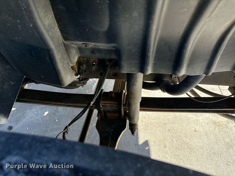 image for item DW2949 2006 International 4200 box truck