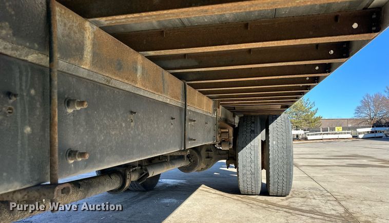 image for item DW2949 2006 International 4200 box truck