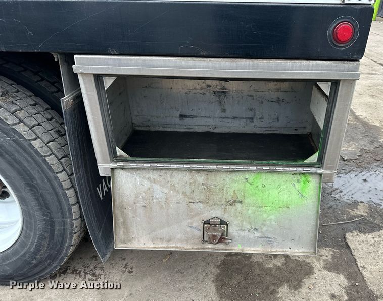 image for item DW2968 2012 International 7300 sewer jetter truck