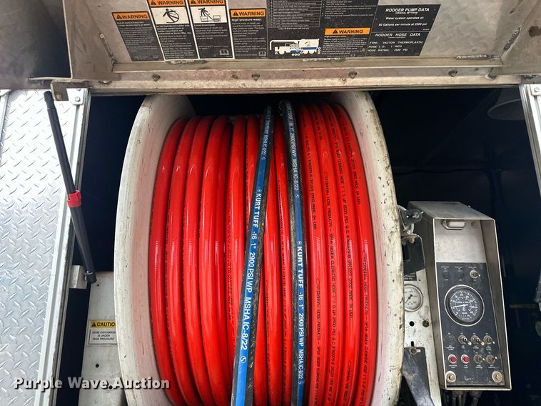 image for item DW2968 2012 International 7300 sewer jetter truck