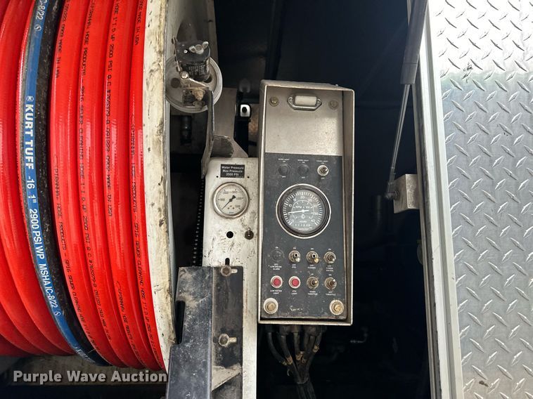 image for item DW2968 2012 International 7300 sewer jetter truck