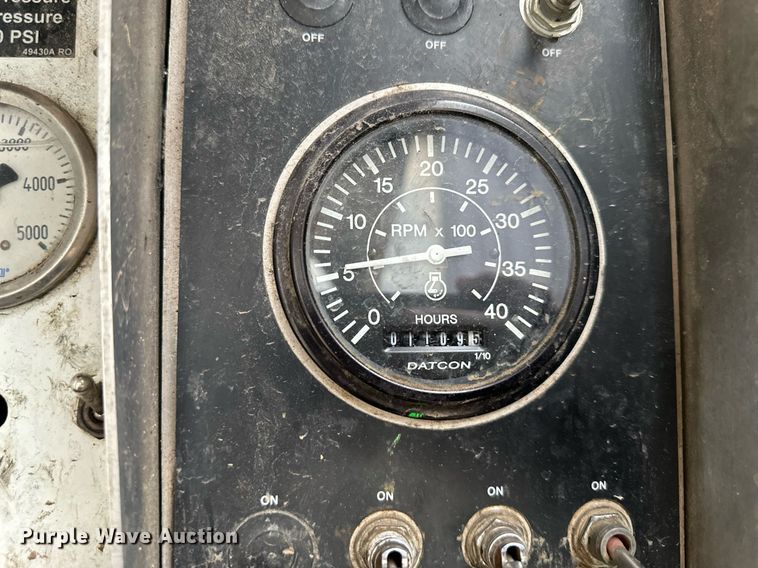 image for item DW2968 2012 International 7300 sewer jetter truck