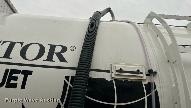 image for item DW2968 2012 International 7300 sewer jetter truck