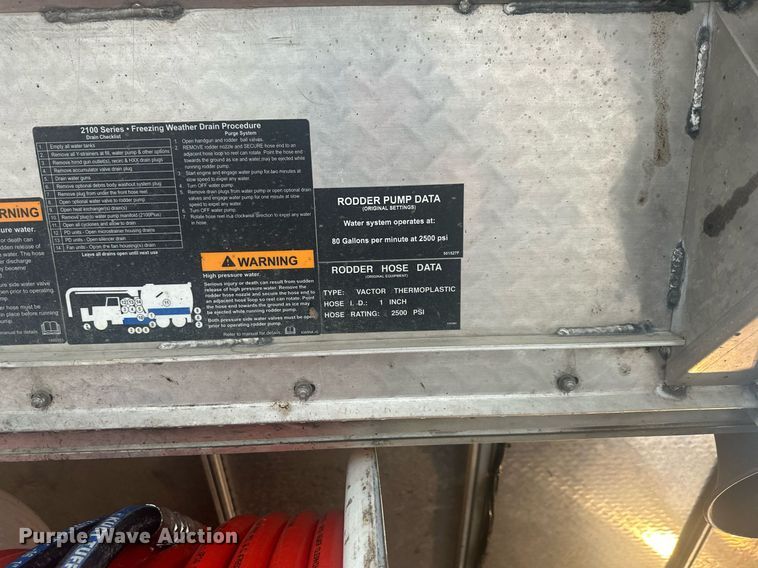 image for item DW2968 2012 International 7300 sewer jetter truck