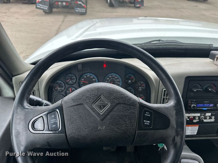 image for item DW2968 2012 International 7300 sewer jetter truck