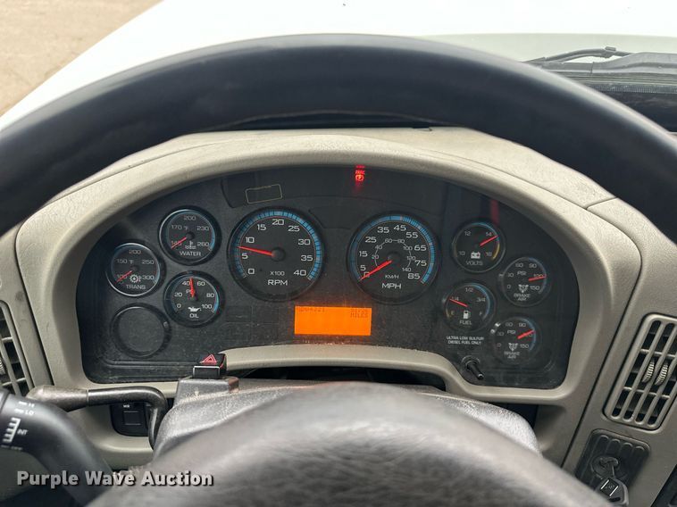 image for item DW2968 2012 International 7300 sewer jetter truck