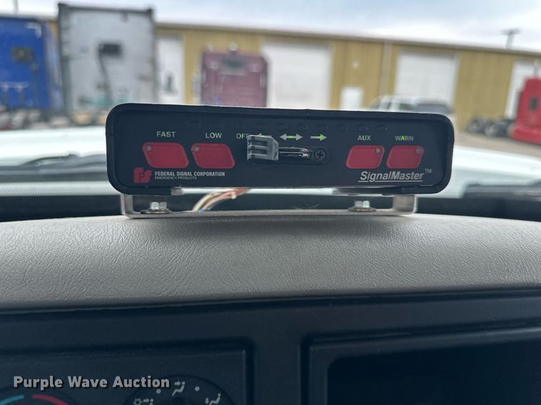 image for item DW2968 2012 International 7300 sewer jetter truck