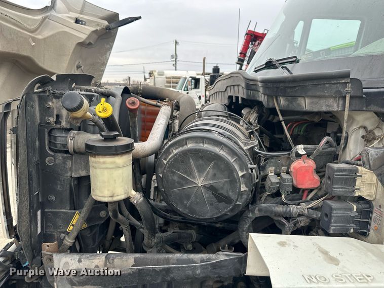 image for item DW2968 2012 International 7300 sewer jetter truck