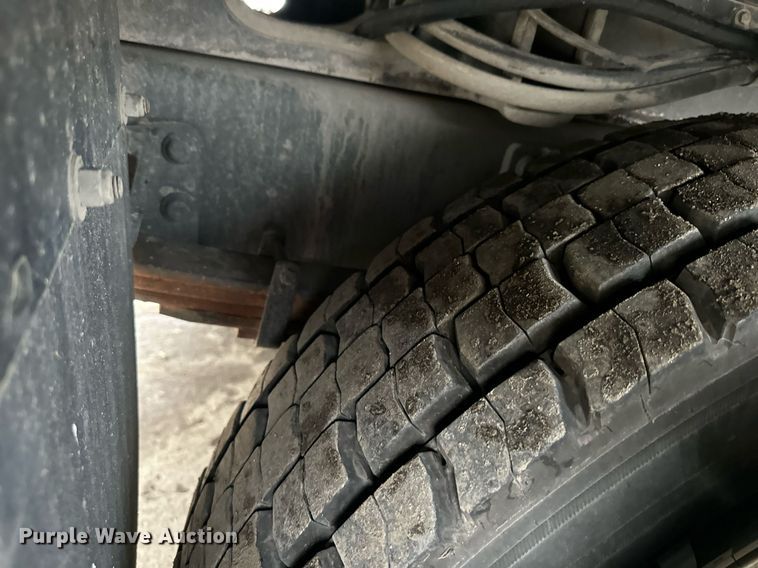 image for item DW2968 2012 International 7300 sewer jetter truck