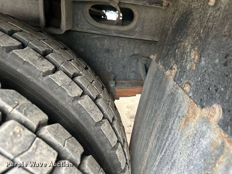 image for item DW2968 2012 International 7300 sewer jetter truck