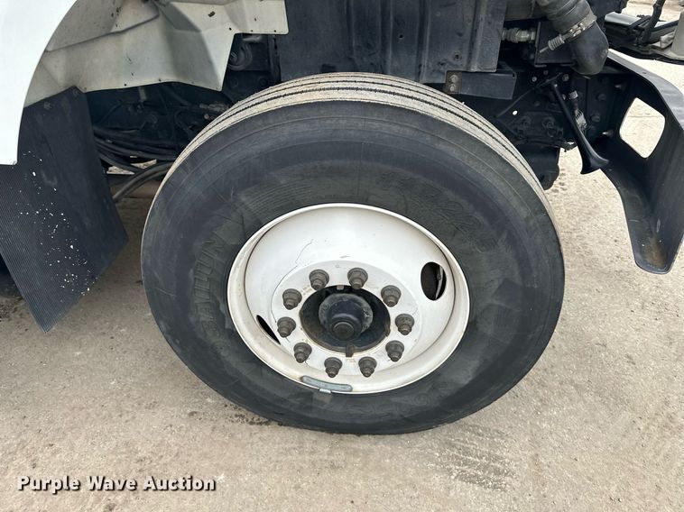 image for item DW2968 2012 International 7300 sewer jetter truck