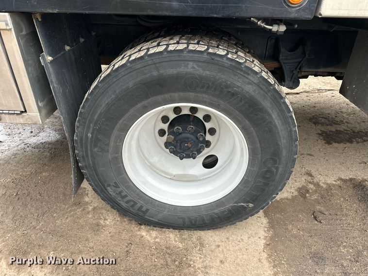 image for item DW2968 2012 International 7300 sewer jetter truck