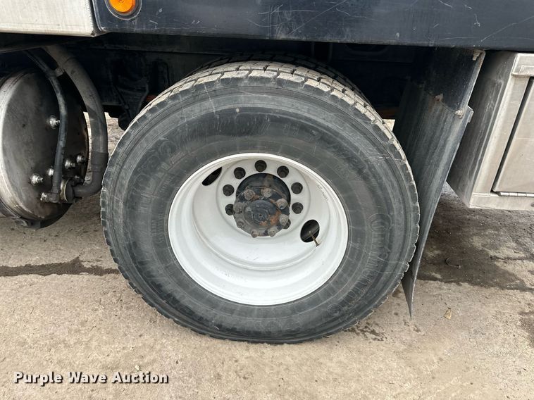 image for item DW2968 2012 International 7300 sewer jetter truck