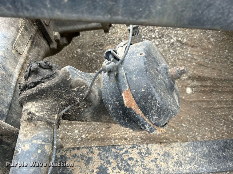 image for item EG1185 2006 International  9400i semi truck