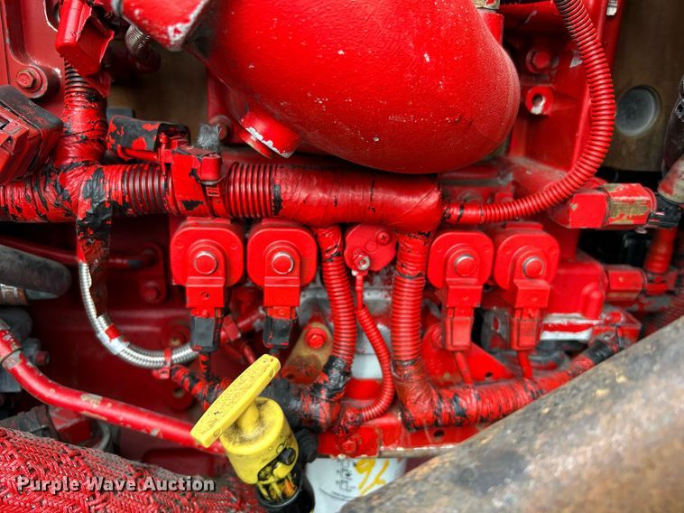 image for item EG1185 2006 International  9400i semi truck