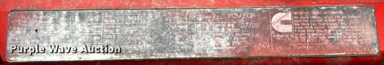 image for item EG1185 2006 International  9400i semi truck