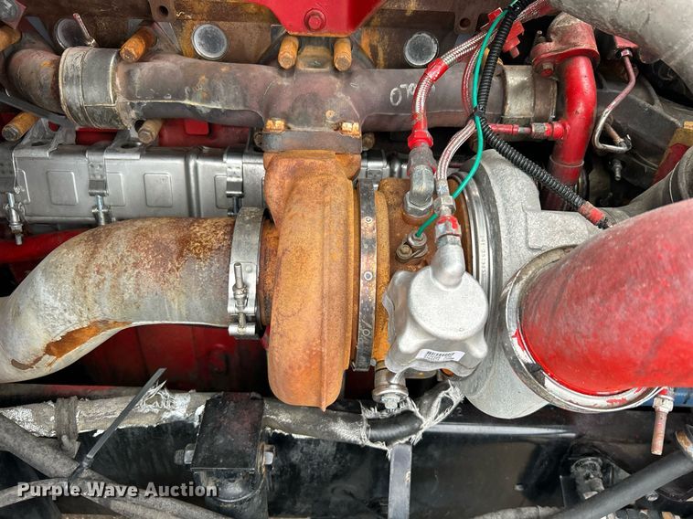 image for item EG1185 2006 International  9400i semi truck