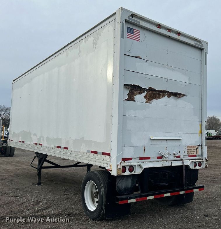image for item EG1192 1998 Strick dry van trailer