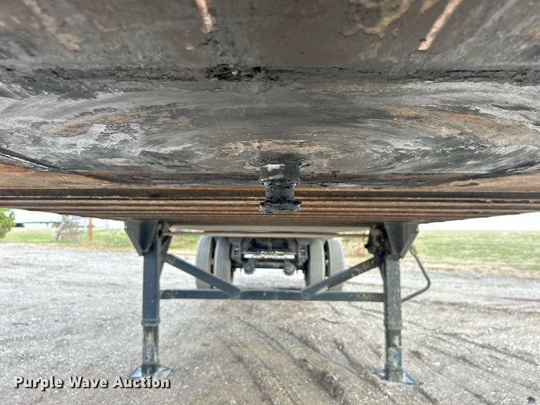 image for item EG1192 1998 Strick dry van trailer