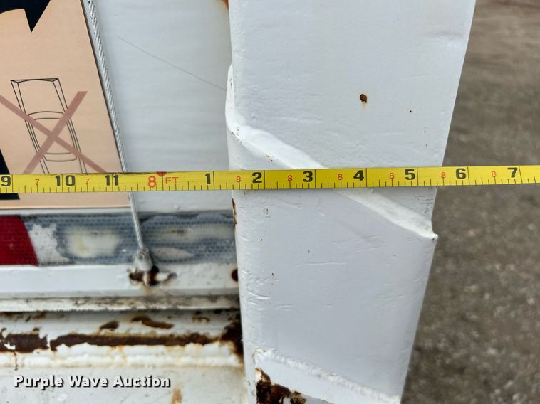 image for item EG1192 1998 Strick dry van trailer