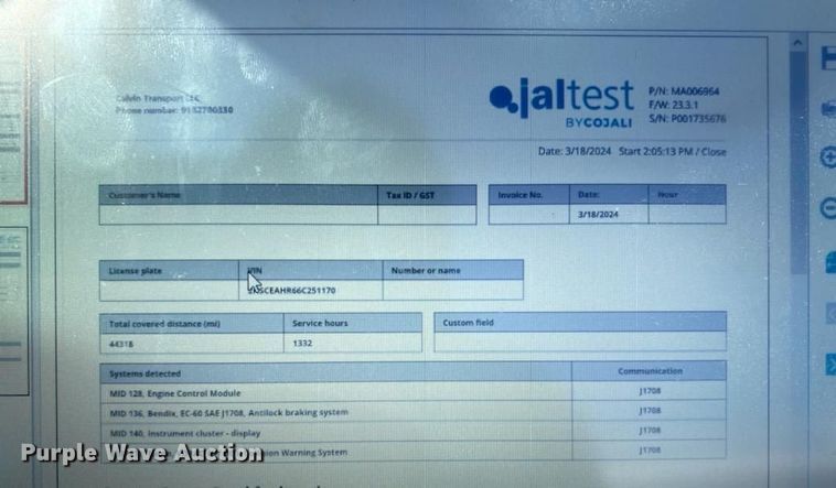 image for item EG1211 2006 International  9200i  semi truck