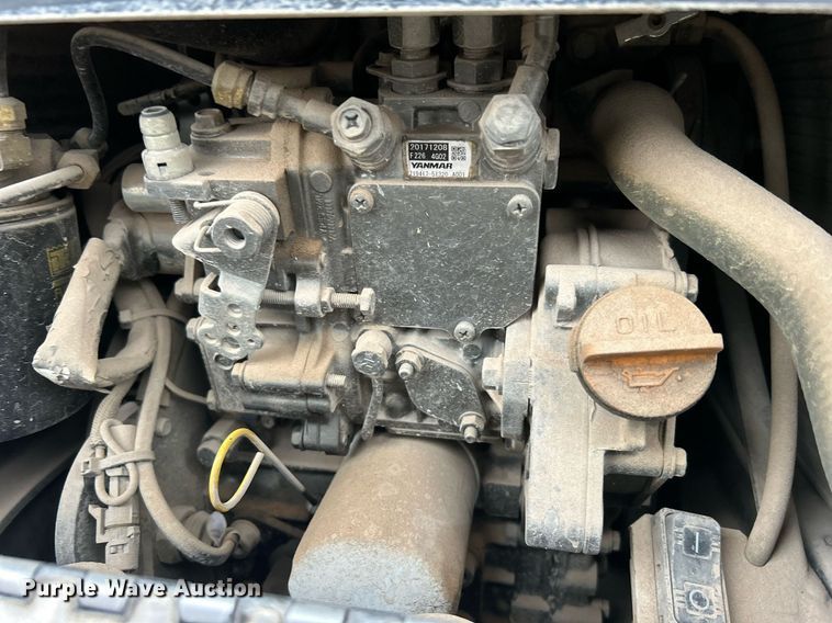 image for item EG1214 2019 Peterbilt 579 semi truck