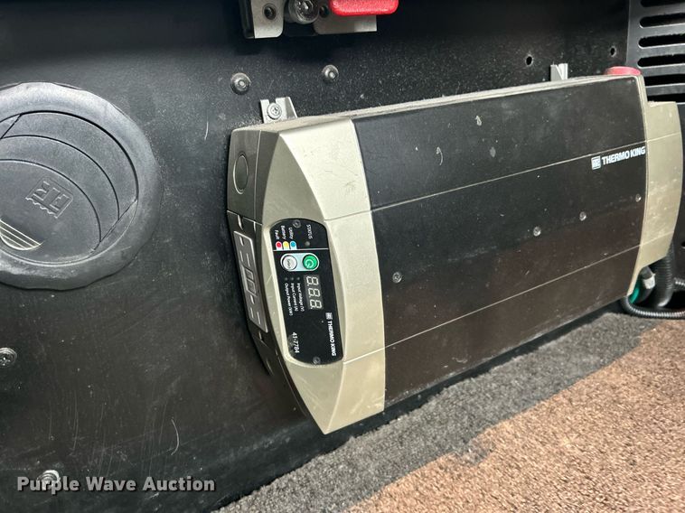 image for item EG1214 2019 Peterbilt 579 semi truck