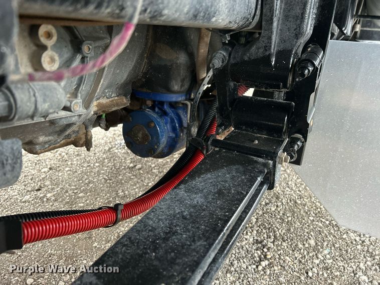 image for item EG1214 2019 Peterbilt 579 semi truck