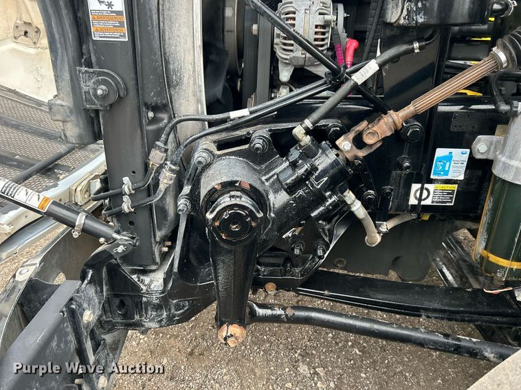 image for item EG1214 2019 Peterbilt 579 semi truck