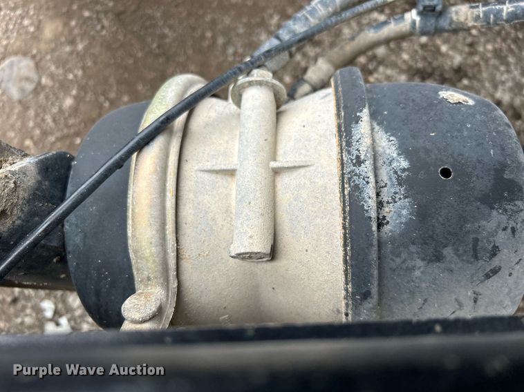 image for item EG1214 2019 Peterbilt 579 semi truck